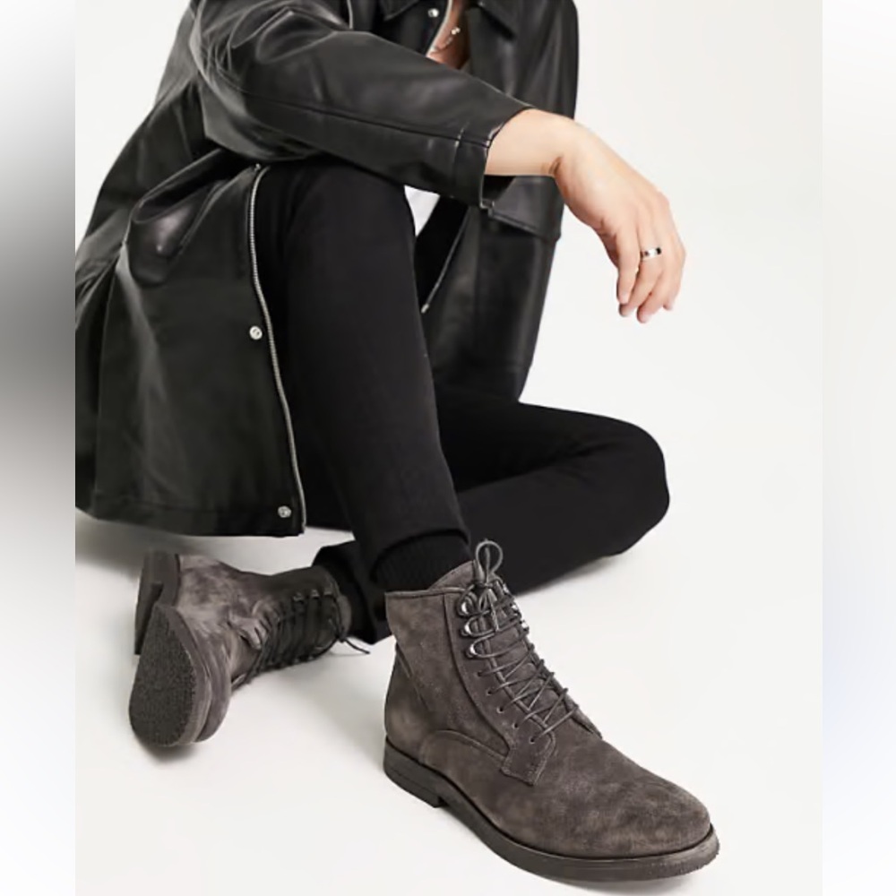 AllSaints Kyle suede lace up boots in charcoal grey
$354  men size US 11 gently